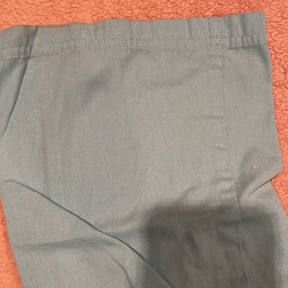 Scrub set - Picture 12 of 14